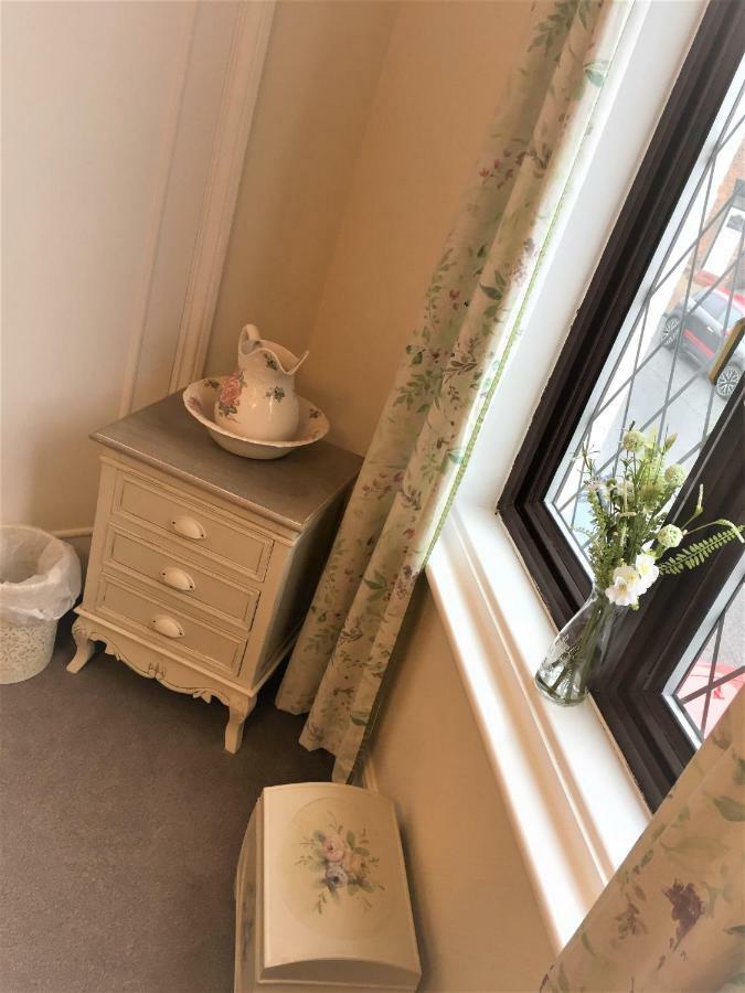 Browns Holiday Cottage Filey Extérieur photo